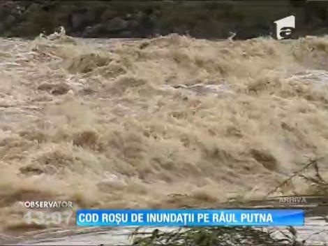 Cod roşu de inundaţii pe râul Putna
