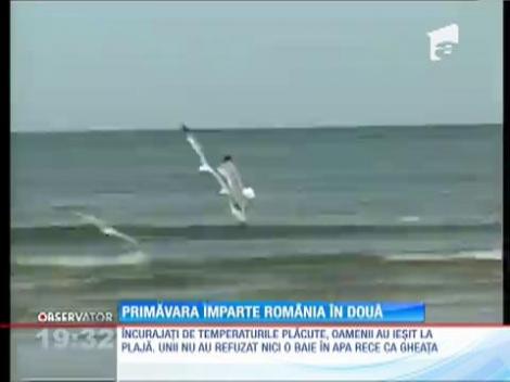 Capriciile vremii împarte România în două. Iarnă la Rânca, vara la malul mării