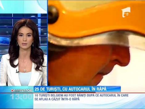 Un autocar cu turişti s-a răsturnat între Râşnov si Poiana Braşov