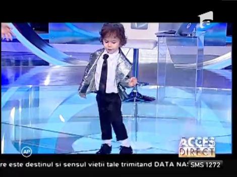 ”Mini” Michael Jackson a învăţat-o pe Simona Gherghe câteva mişcări de dans!