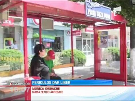 Un tânăr i-a retezat două degete unei copile, în plină stradă