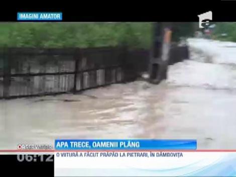 Inundaţii în Bistriţa şi Dâmboviţa