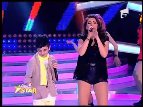 Show latino cu Elena de la Mandinga şi Omar!