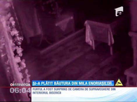 Şi-a plătit băutura cu banii din cutia milei