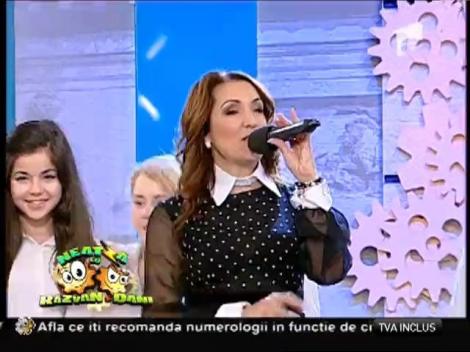 Nico & Corul "Nostalgia" - "It's my party"