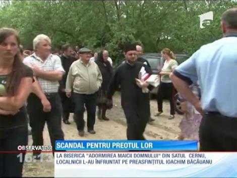 Vizita Preasfinţitului Ioachim Băcăuanu a provocat un scandal monstru la o slujbă de înmormântare din Bacău