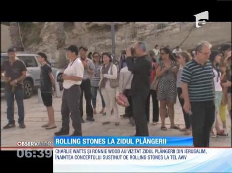 Doi componenţi ai trupei Rolling Stones au vizitat Zidul Plângerii din Ierusalim