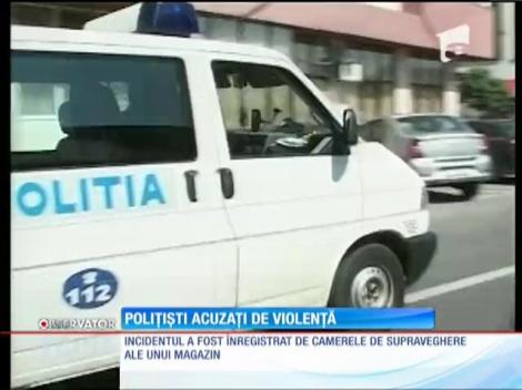Poliţişti acuzaţi de violenţă de un taximetrist din Târgu Jiu
