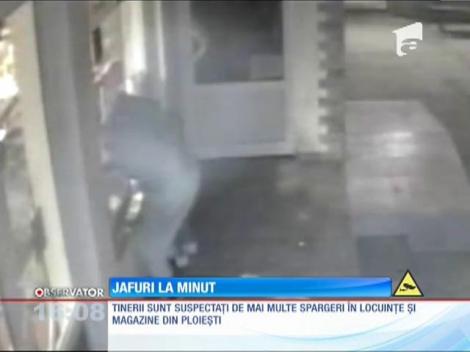 Reţea de hoţi de locuinţe şi magazine, destructurată în Prahova