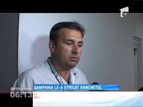 Doi elevi de numai 14 ani au băut la balul de absolvire până când au căzut din picioare