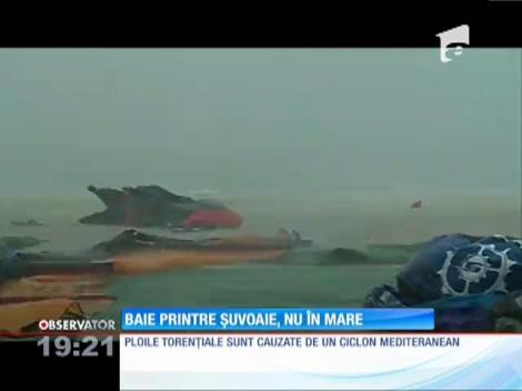 O ploaie torențială a făcut ravagii în staţiunea Mamaia