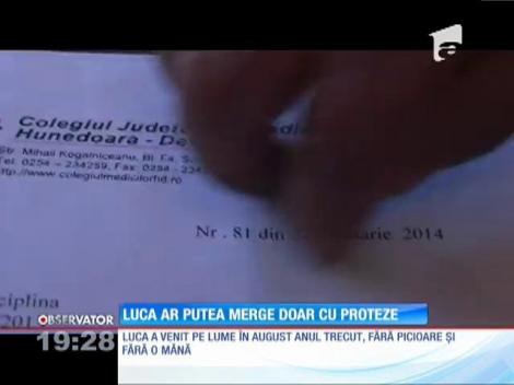 Luca, băieţelul care a venit pe lume fără membre, are nevoie de proteze