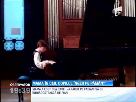 Micul pianist a cărui mama a sfârşit pe o trecere de pietoni, premiat la Milano
