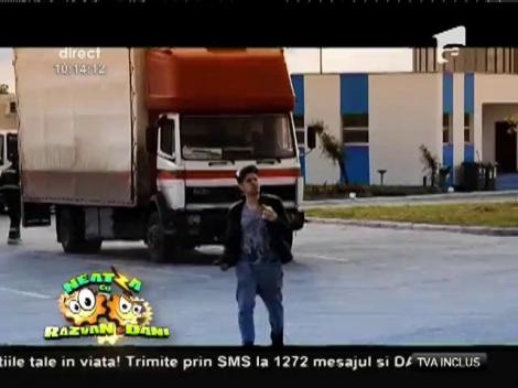 Dorian are videoclip nou pentru piesa "Marea albastră": Urmăreşte-l aici!