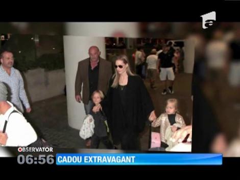 Angelina Jolie și-a răsfățat fiica cu un cadou special