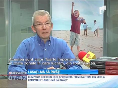 Campania "Lăsaţi-mă să învăţ!" a ajutat mii de şcolari să răsfoiască o carte nouă