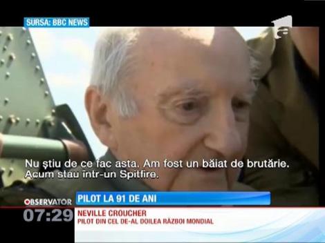 Un pilot britanic s-a urcat la manşa unei aeronave, la 91 de ani