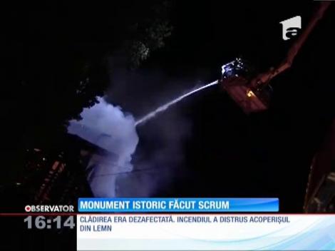 Monument istoric făcut scrum în Bucureşti