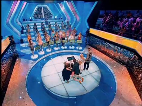 Surpriză uriaşă! Fetiţele lui Mihai Morar au venit la "Te pui cu blondele", fără ca el să ştie