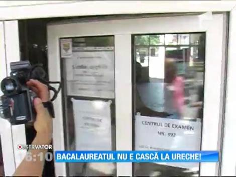 A ajuns la spital, după ce a fost prins cu o cască în ureche în timpul examenului de Bacalaureat