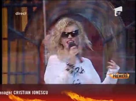 Premieră! Cristina Vasiu - "Vara se poartă single"