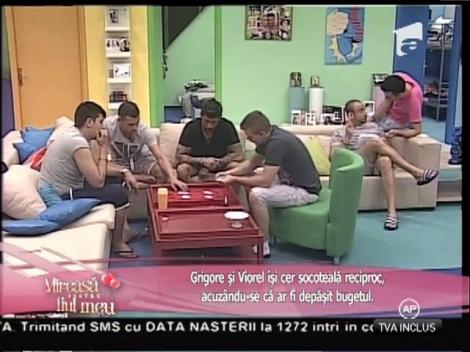 Grigore şi Viorel îşi cer socoteală reciproc, acuzându-se că ar fi depăşit bugetul