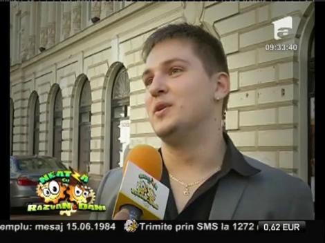 Aşa cevaaa...n-ai fi crezut niciodată! Răspunsurile lor te vor şoca! Iată care sunt idolii tinerilor din ziua de astăzi!