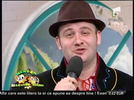 Cornelia Tihon feat. Alin Trocan - "Hora mirilor"