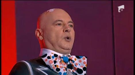 Cu papion și la "costum", Mircea N. Stoian a dat piept cu apa: VICTORIEEE!!!