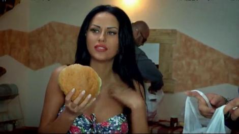 Daniela Crudu a spart ghinionul: Vedeta a făcut ţăndări paharele de la pensiune