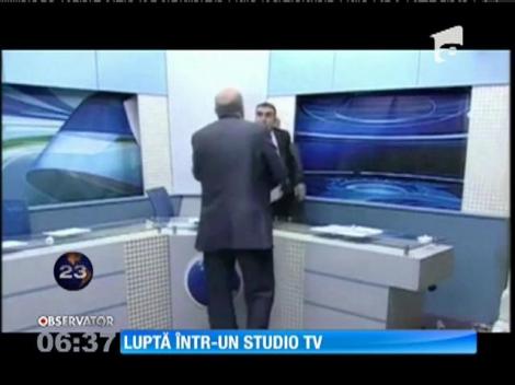 Bătaie în direct la un post de televiziune din Iordania
