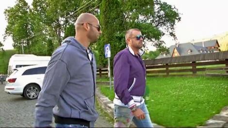Cătălin Botezatu şi Giani Kiriţă au mers să se aprovizioneze la mânăstire
