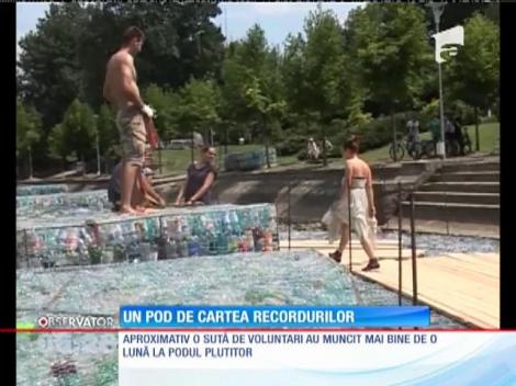 Cel mai mare pod de PET-uri din lume