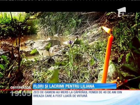 Flori și lacrimi pentru Liliana, femeia din Breaza luată de viitură
