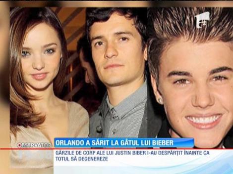 Orlando Bloom a sărit la gâtul lui Justin Bieber