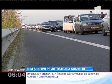 Un incendiu de vegetație a blocat traficul pe Autostrada Soarelui