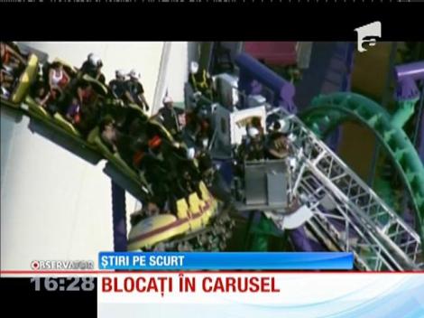 Au rămas blocaţi într-un carusel, la zeci de metri înălţime