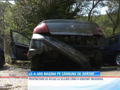 Le-a ars mașina pe cărbunii de grătar