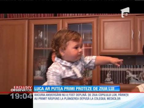 Luca, băieţelul fără membre din Petroşani, a împlinit un an