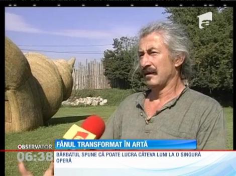 Un sculptor din Cluj a renunţat la piatră, lut şi metal pentru fân