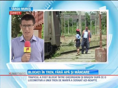 Blocaţi în tren, fără apă şi fără mâncare