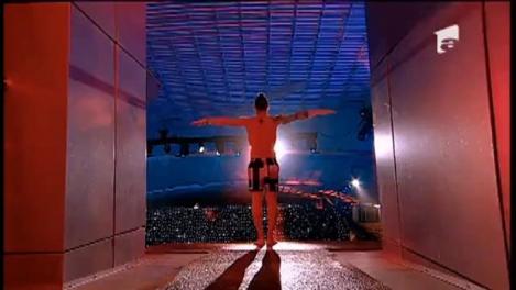 De ce iubim SOAREle? Pentru că ne încălzește inima, sufletul și mai ales... PRIVIREA