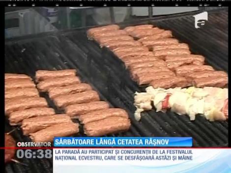 Sărbătoare lângă Cetatea Râşnov