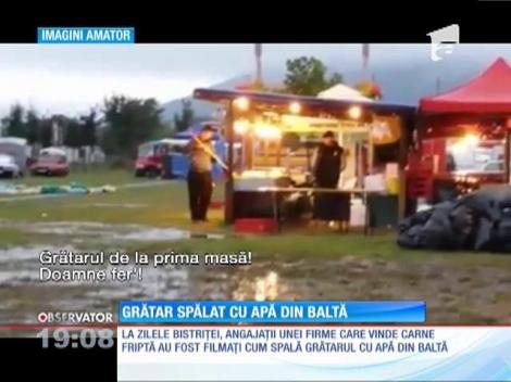 Mititei şi frigărui cu apă de baltă