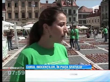 Corul inocenților, în Piața Sfatului