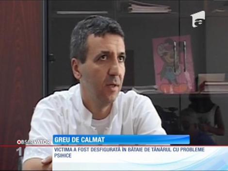 Tânărul din Craiova care a atacat mai multe persoane cu un cuţit, legat de pat