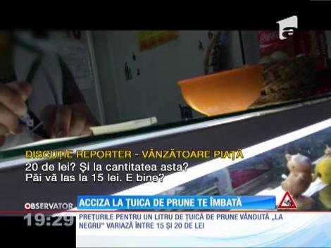 Gospodarii au pregătit cazanele pentru ţuica de prune. Iar clienţii amatori de tărie o aşteaptă la tarabe