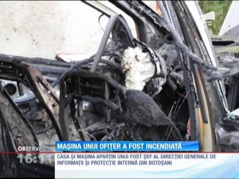 Maşină incendiată într-un sat din Botoşani