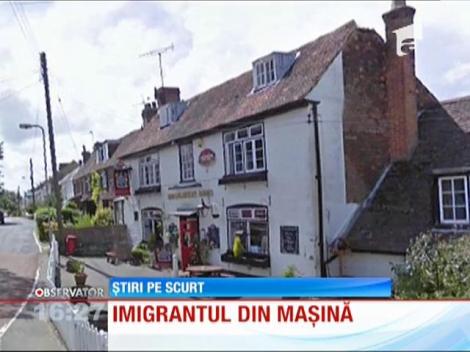 S-a întors din vacanţă cu un emigrant african