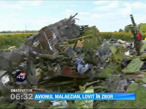 Aeronava MH17 a companiei Malaysia Airlines a fost lovită de mai multe proiectile